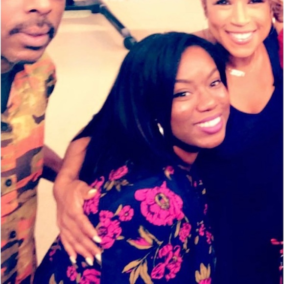 ๐ฅ Express fashion โข Navy and fuchsia banded peasant top - Picture 2 of 14